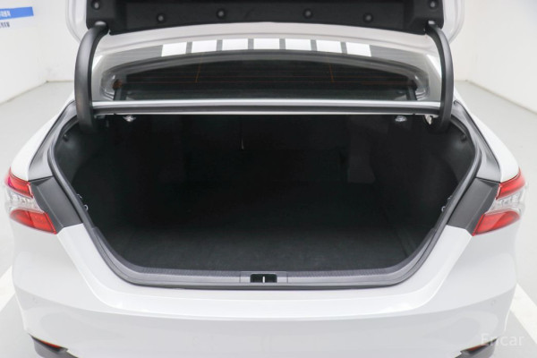 2023 Toyota Camry с пробегом 53 502 км