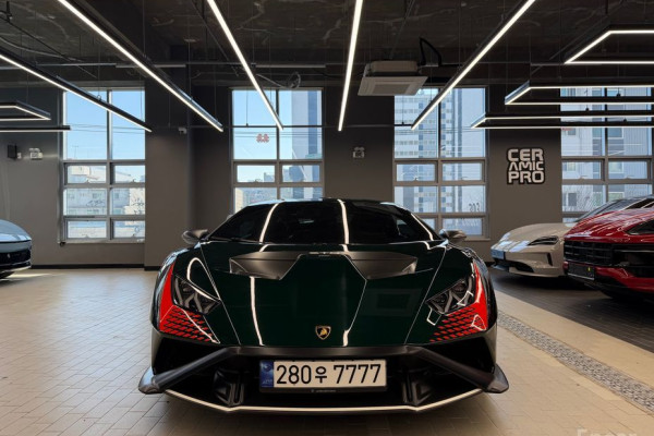 2023 Lamborghini Huracán с пробегом 1 787 км