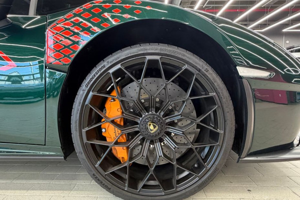2023 Lamborghini Huracán с пробегом 1 787 км