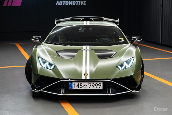 2023 Lamborghini Huracán с пробегом 5 917 км