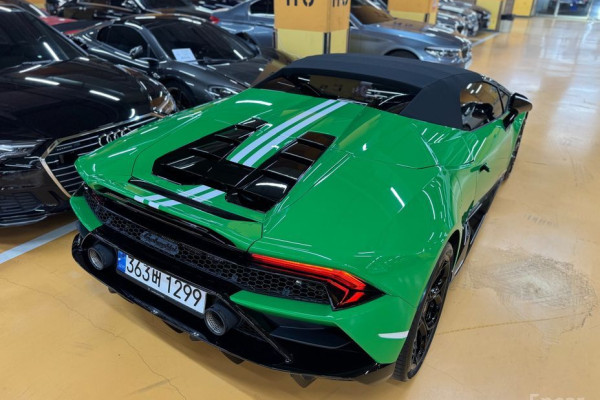 2023 Lamborghini Huracán с пробегом 60 км