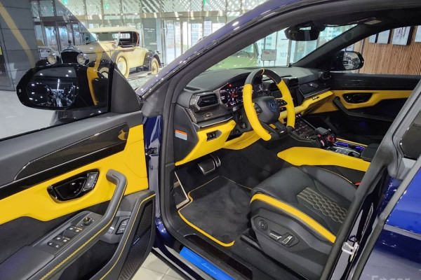 2025 Lamborghini Urus с пробегом 51 км