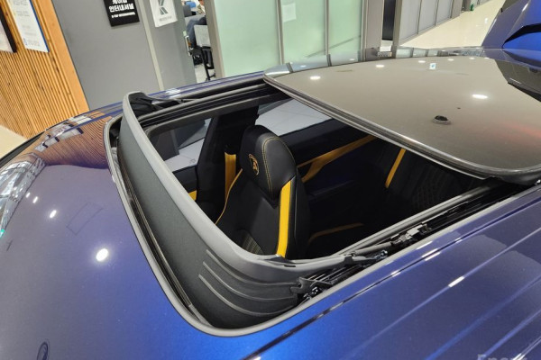 2025 Lamborghini Urus с пробегом 51 км