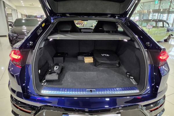 2025 Lamborghini Urus с пробегом 51 км