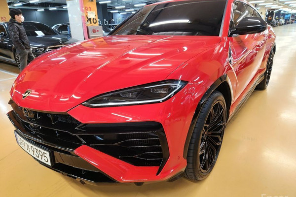 2025 Lamborghini Urus с пробегом 53 км