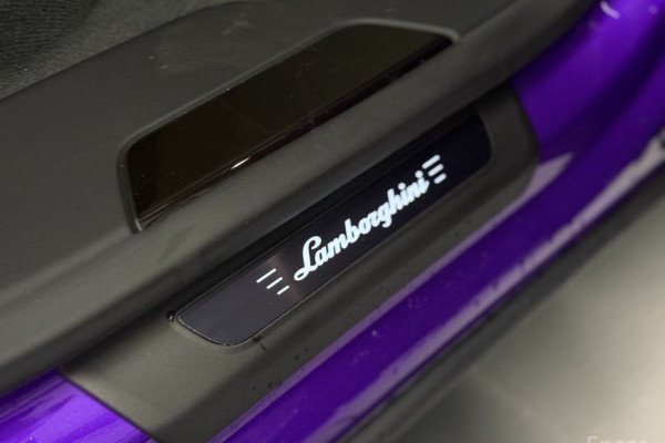 2025 Lamborghini Urus с пробегом 3 000 км