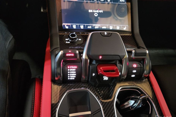 2025 Lamborghini Urus с пробегом 53 км