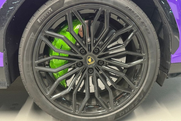 2025 Lamborghini Urus с пробегом 3 000 км