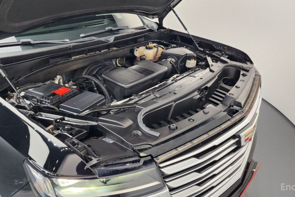 2022 Cadillac Escalade с пробегом 62 878 км