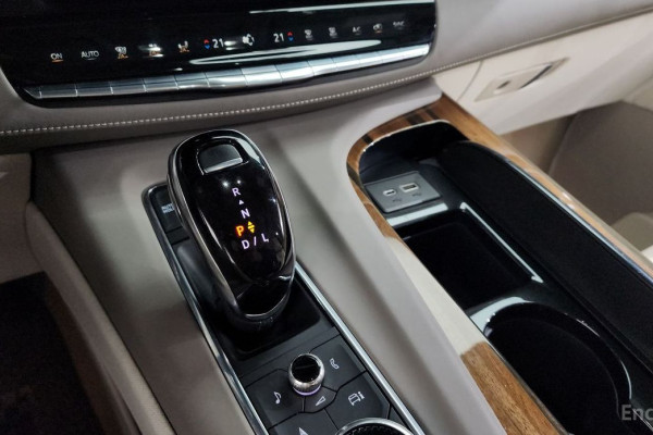 2022 Cadillac Escalade с пробегом 62 878 км