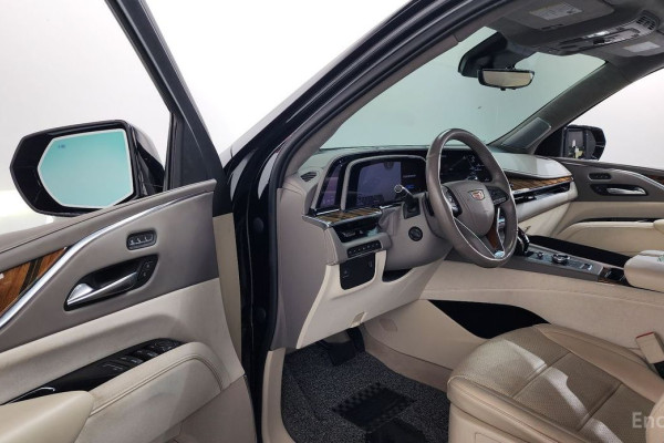 2022 Cadillac Escalade с пробегом 62 878 км