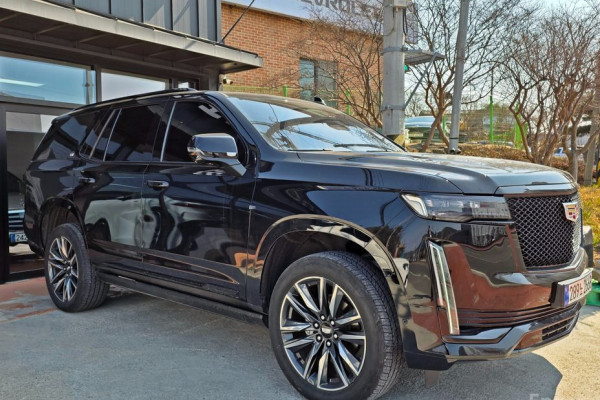 2022 Cadillac Escalade с пробегом 26 305 км