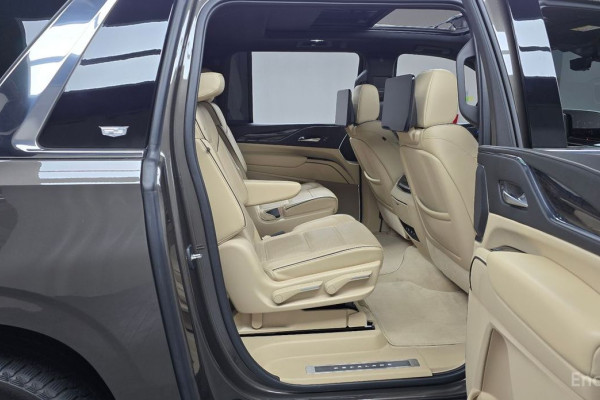 2021 Cadillac Escalade с пробегом 74 400 км