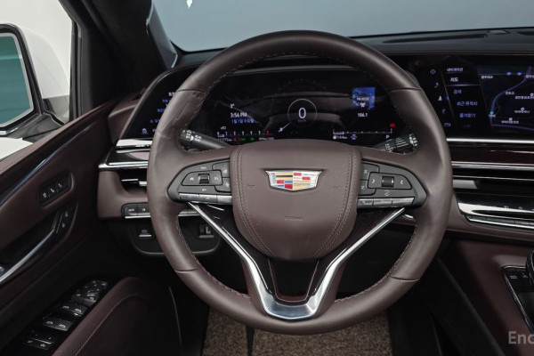 2023 Cadillac Escalade с пробегом 11 775 км