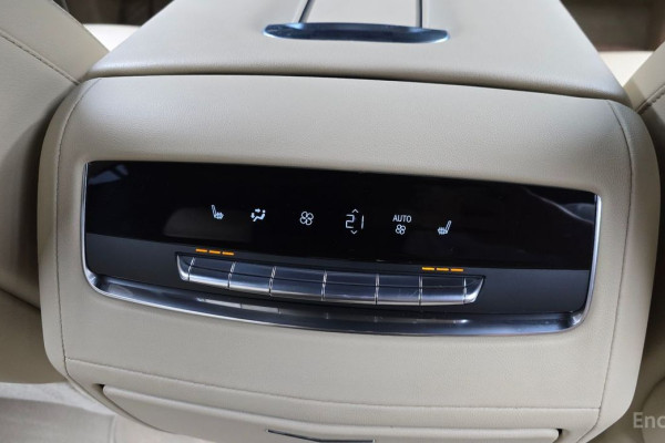 2021 Cadillac Escalade с пробегом 74 400 км