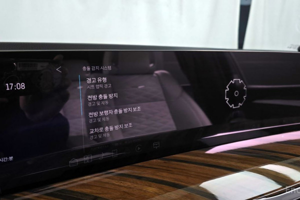 2025 Cadillac Escalade с пробегом 3 995 км