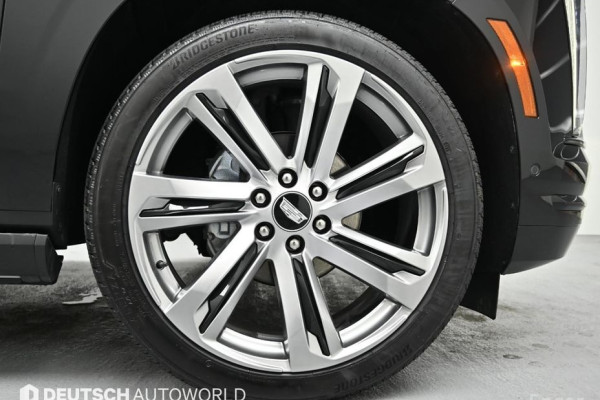 2025 Cadillac Escalade с пробегом 3 935 км