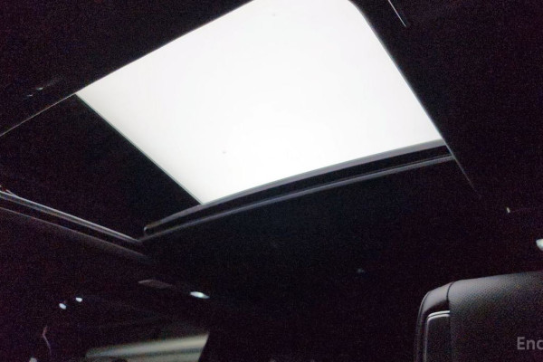 2025 Cadillac Escalade с пробегом 11 104 км