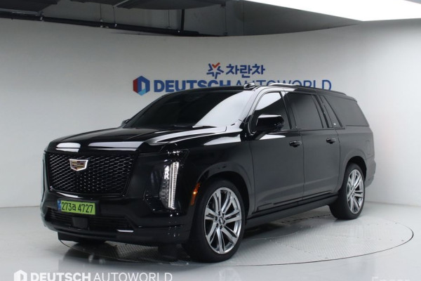 2025 Cadillac Escalade с пробегом 3 935 км