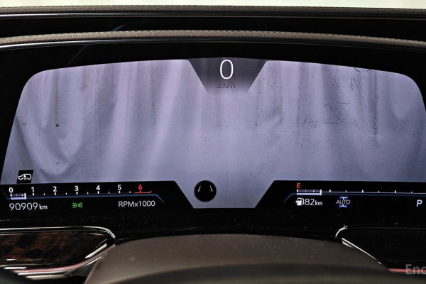 2022 Cadillac Escalade с пробегом 90 909 км