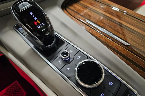 2022 Cadillac Escalade с пробегом 35 613 км