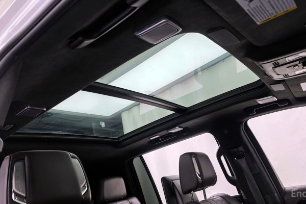 2023 Cadillac Escalade с пробегом 33 678 км