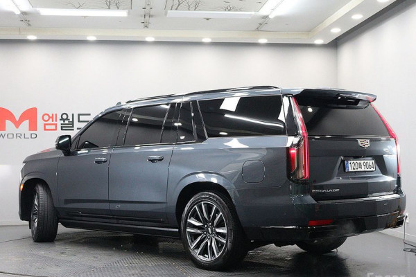 2021 Cadillac Escalade с пробегом 78 953 км