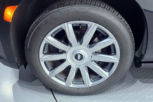 2022 Cadillac Escalade с пробегом 57 709 км