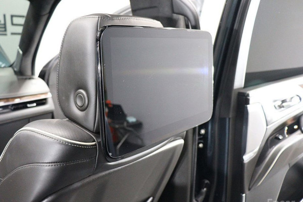 2021 Cadillac Escalade с пробегом 78 953 км