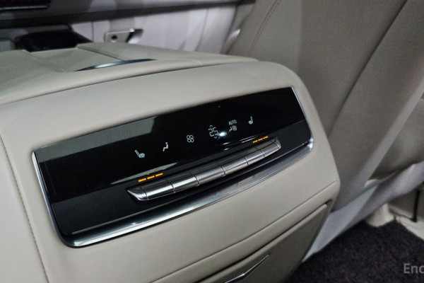 2022 Cadillac Escalade с пробегом 52 603 км