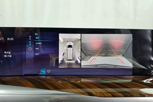 2025 Cadillac Escalade с пробегом 5 888 км