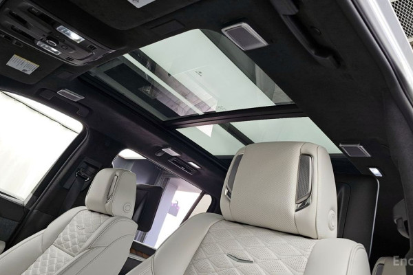 2025 Cadillac Escalade с пробегом 5 888 км