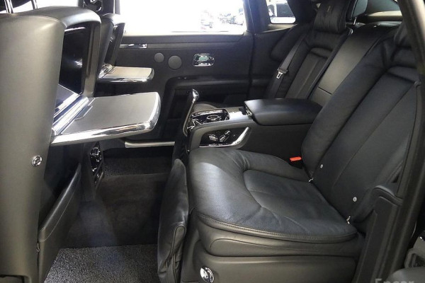 2021 Rolls-Royce Ghost с пробегом 96 000 км