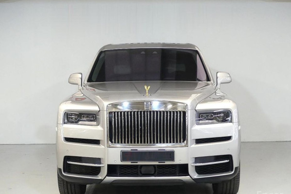 2023 Rolls-Royce Cullinan с пробегом 9 200 км
