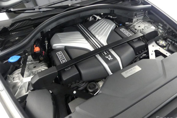 2023 Rolls-Royce Cullinan с пробегом 9 200 км