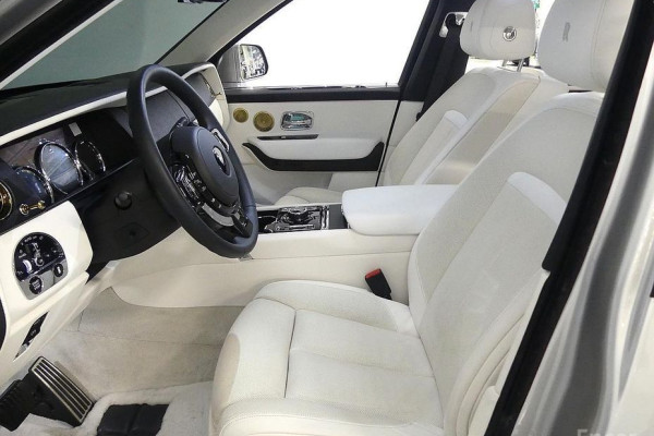 2023 Rolls-Royce Cullinan с пробегом 9 200 км