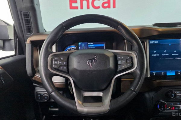 2022 Ford Bronco с пробегом 71 882 км