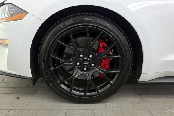 2023 Ford Mustang с пробегом 45 578 км