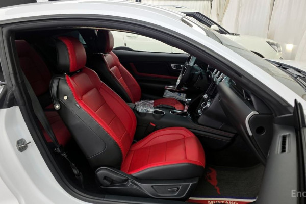 2023 Ford Mustang с пробегом 45 578 км