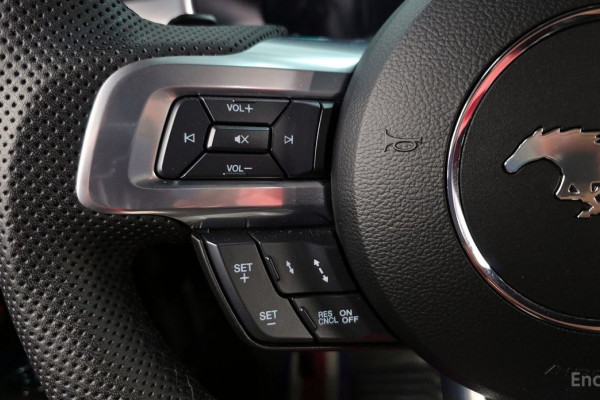 2023 Ford Mustang с пробегом 45 578 км