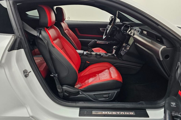 2022 Ford Mustang с пробегом 39 784 км