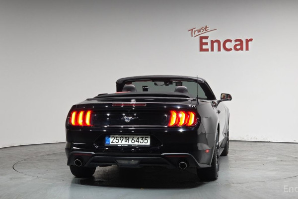 2022 Ford Mustang с пробегом 45 024 км