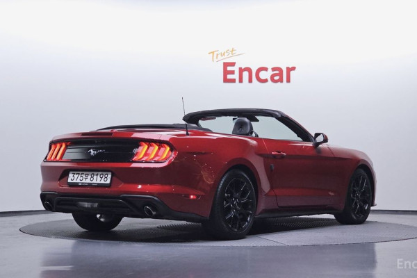 2022 Ford Mustang с пробегом 49 877 км