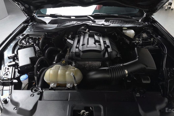 2022 Ford Mustang с пробегом 45 024 км