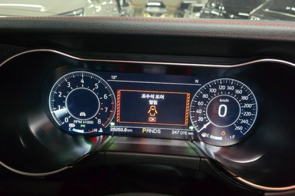 2022 Ford Mustang с пробегом 25 253 км