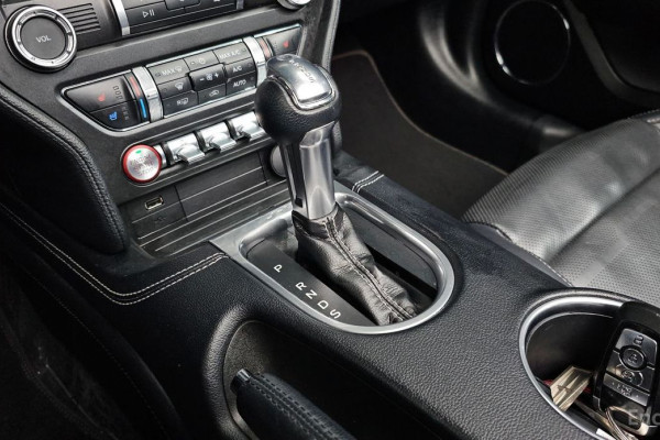 2022 Ford Mustang с пробегом 49 877 км