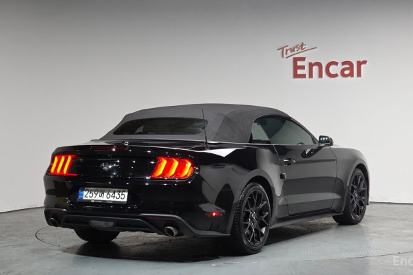 2022 Ford Mustang с пробегом 45 024 км