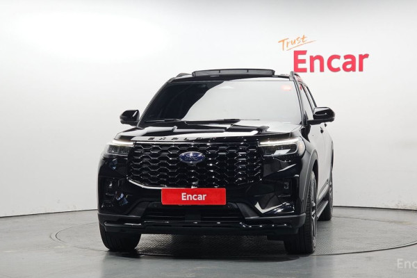 2024 Ford Explorer с пробегом 13 933 км