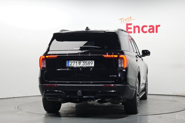 2024 Ford Explorer с пробегом 13 933 км