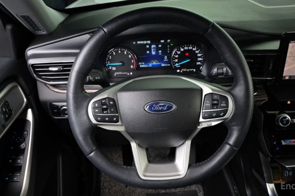 2023 Ford Explorer с пробегом 19 395 км